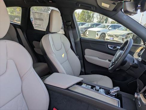 New 2026 Volvo XC60 B5 Plus w/ Protection Package Premier image 14
