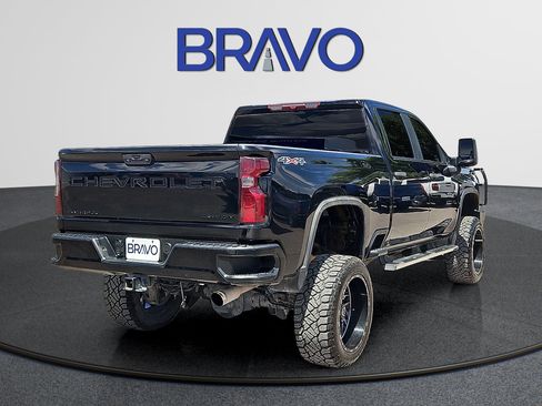 Used 2021 Chevrolet Silverado 2500 Custom w/ Custom Convenience Package AWD/4WD image 5