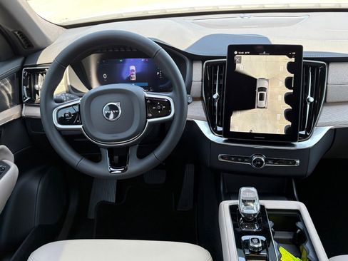 New 2025 Volvo XC90 T8 Plus w/ Protection Package Premier image 12