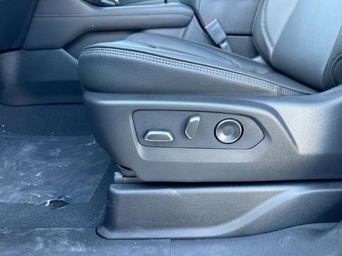 New 2026 GMC Yukon Denali w/ Sun & Power Step Package image 14