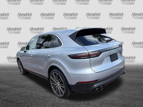 Used 2023 Porsche Cayenne AWD/4WD image 8
