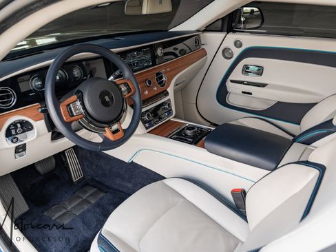 Used 2024 Rolls-Royce Spectre w/ Spectre Launch Package image 20