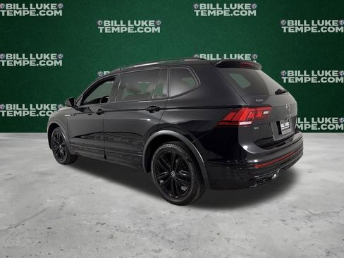 Used 2022 Volkswagen Tiguan SE R-Line image 9