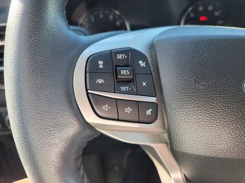Certified 2023 Ford Explorer Limited w/ Hybrid Equipment Group 310A AWD/4WD image 19