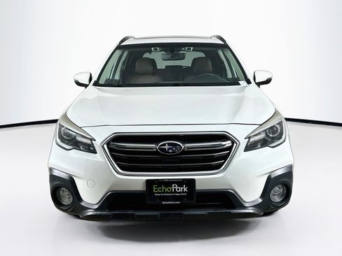 Used 2019 Subaru Outback 3.6R Touring w/ Popular Package #3A AWD/4WD image 2