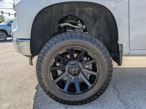 Used 2025 Chevrolet Silverado 1500 LT w/ Work Truck Package image 6