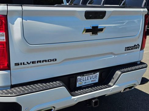 New 2026 Chevrolet Silverado 1500 High Country w/ Technology Package AWD/4WD image 15