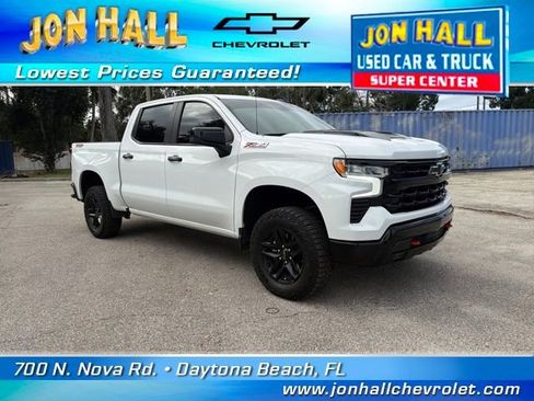 Used 2024 Chevrolet Silverado 1500 LT Trail Boss w/ Convenience Package II image 1