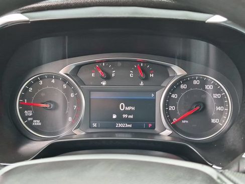 Used 2025 Chevrolet Blazer LT FWD image 32