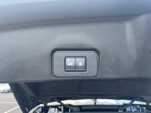Used 2023 Nissan Rogue SL w/ SL Premium Package AWD/4WD image 29