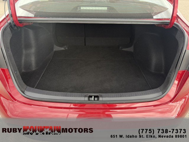 Used 2025 Toyota Corolla LE FWD image 22