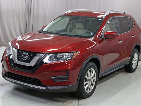 Used 2020 Nissan Rogue SV image 19