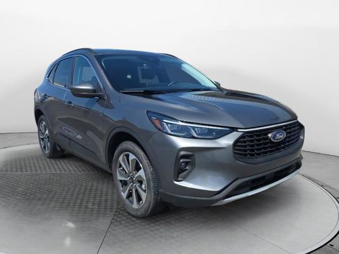 Used 2025 Ford Escape Platinum AWD/4WD image 7
