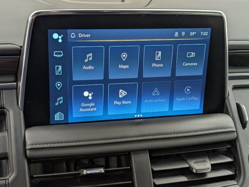 Used 2023 Chevrolet Suburban Z71 w/ Luxury Package image 25