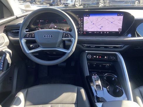 Used 2025 Audi Q5 Premium Plus w/ Premium Plus image 12