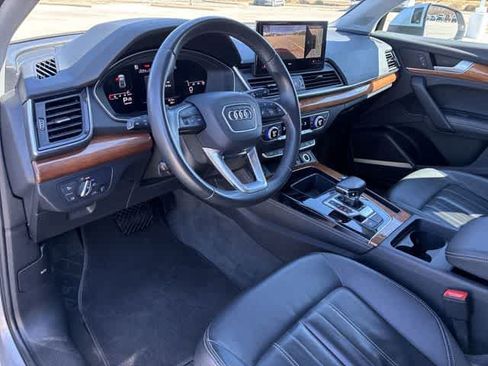 Used 2023 Audi Q5 2.0T Premium Plus AWD/4WD image 2