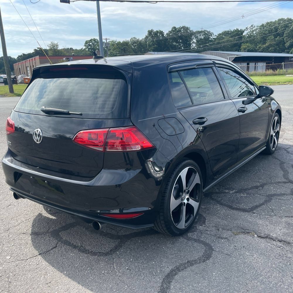 Used 2016 Volkswagen GTI S FWD image 3