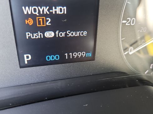 Used 2023 Toyota Corolla SE FWD image 33
