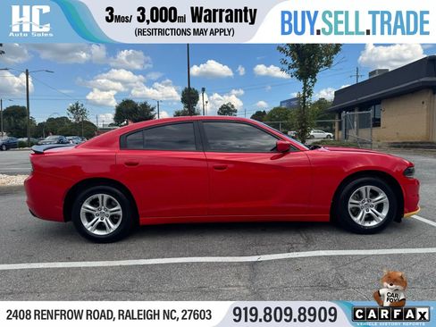Used 2022 Dodge Charger SXT image 6