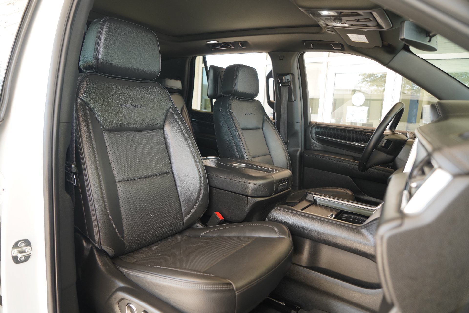 Used 2023 GMC Yukon Denali w/ Max Trailering Package AWD/4WD image 24