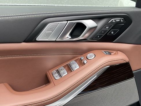 Used 2026 BMW X7 xDrive40i image 13