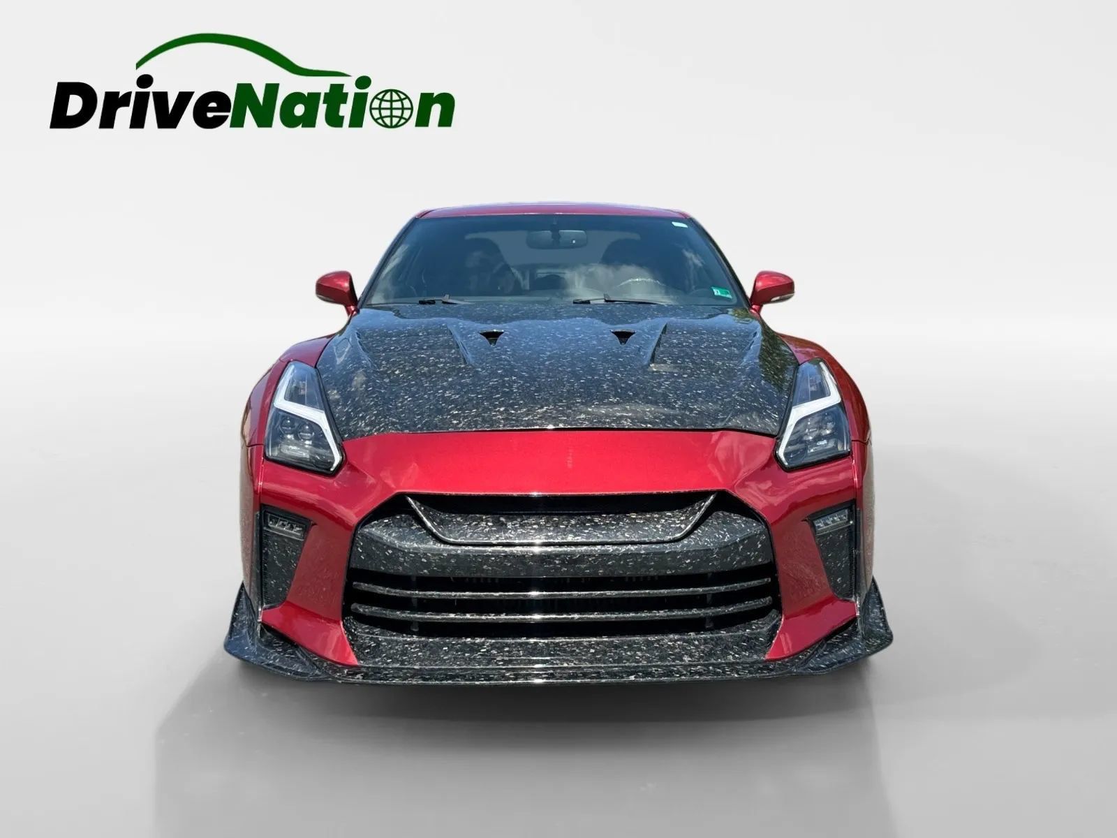 Used 2016 Nissan GT-R Premium AWD/4WD image 2