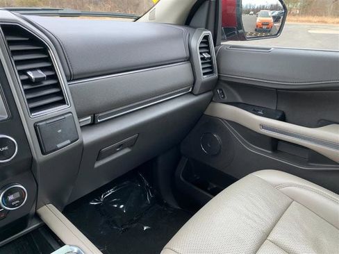 Used 2019 Ford Expedition Max XLT w/ Equipment Group 202A image 34