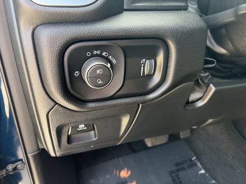 Used 2024 RAM 1500 Big Horn AWD/4WD image 18