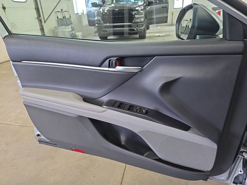 Used 2024 Toyota Camry SE FWD image 26