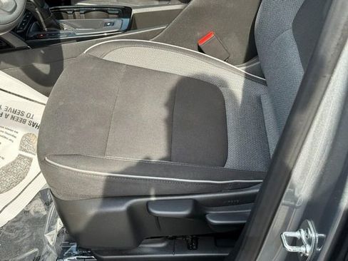 Used 2025 Chevrolet TrailBlazer LT AWD/4WD image 18
