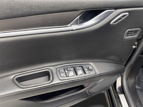 Used 2020 Maserati Ghibli image 32