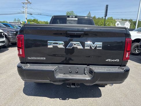 New 2026 RAM 2500 Laramie AWD/4WD image 4