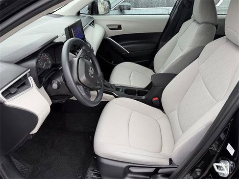 Certified 2024 Toyota Corolla Cross L image 19