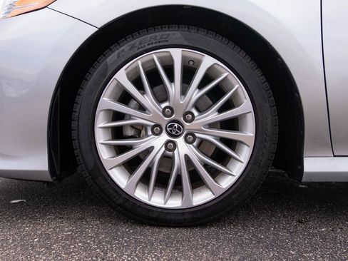 Used 2018 Toyota Camry XLE w/ Driver Assist Package image 13