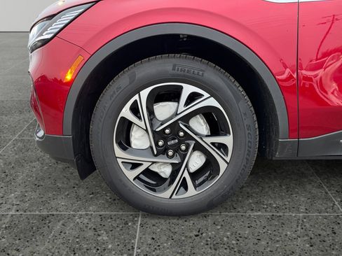 New 2026 Lincoln Nautilus Premier w/ Equipment Group 102A image 9