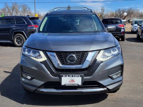 Used 2018 Nissan Rogue SL w/ Premium Package image 10
