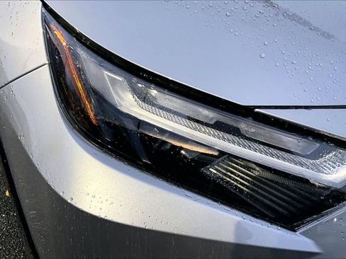 New 2025 Toyota RAV4 SE image 13