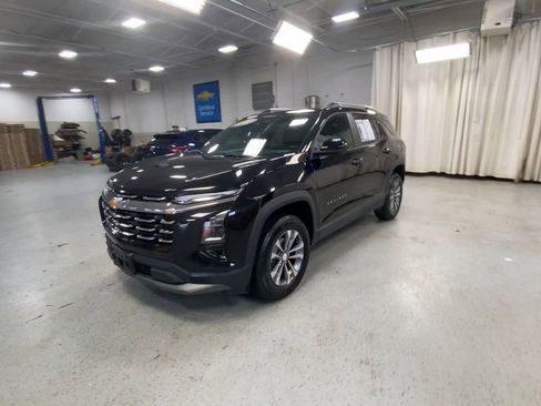 Certified 2025 Chevrolet Equinox LT w/ Convenience Package II AWD/4WD image 6