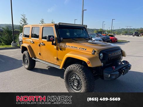 Used 2014 Jeep Wrangler Unlimited Rubicon AWD/4WD image 2