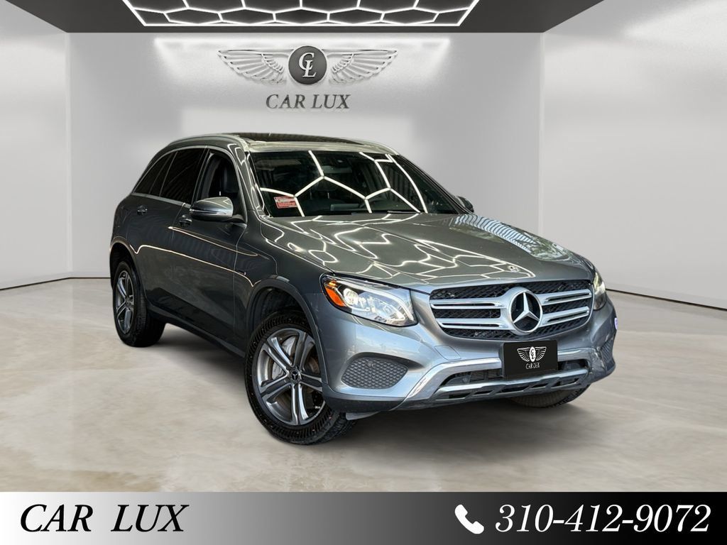Used 2019 Mercedes-Benz GLC 350e 4MATIC w/ Premium Package image 7