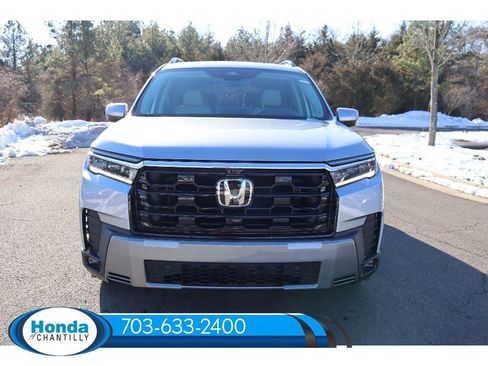 New 2026 Honda Pilot Elite image 2