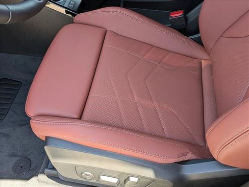 Used 2026 BMW X1 xDrive28i w/ Technology Package AWD/4WD image 4