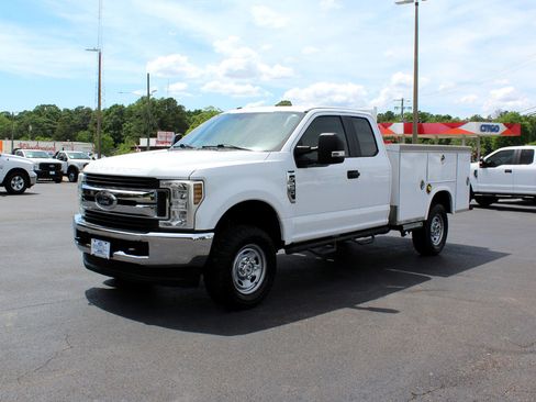 Used 2019 Ford F250 XL w/ XL Value Package image 8