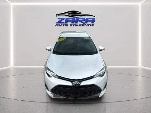 Used 2017 Toyota Corolla LE w/ Carpet Mat Package (TMS) FWD image 10