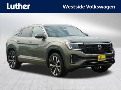 New 2025 Volkswagen Atlas Cross Sport SEL Premium R-Line