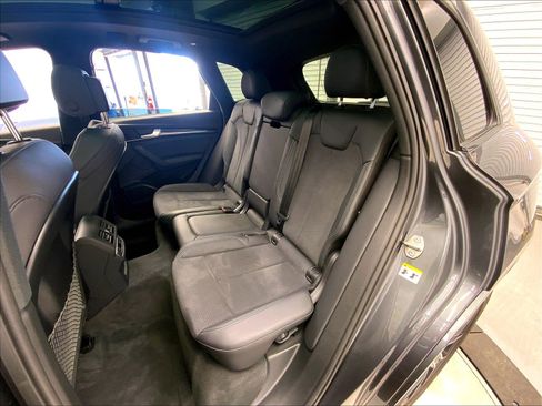 Certified 2023 Audi SQ5 Premium Plus w/ Premium Plus Package AWD/4WD image 18