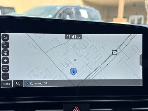 Used 2025 Hyundai Elantra Limited image 28