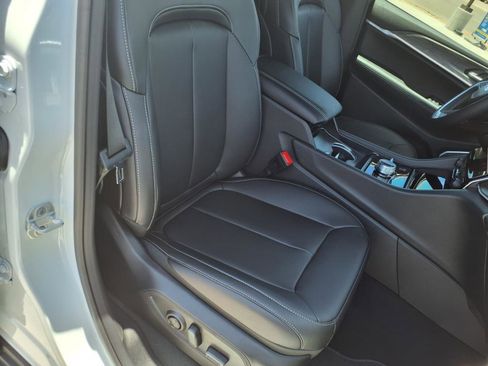 New 2025 Jeep Grand Cherokee L Limited w/ Black Appearance Package image 7