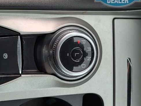 Used 2023 Ford Explorer XLT AWD/4WD image 23