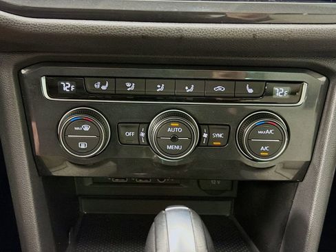 Used 2019 Volkswagen Tiguan S image 17